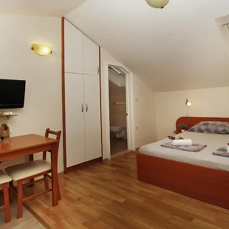 Daire Caralipeo Makarska