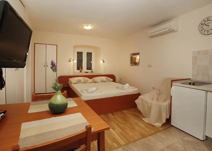 Daire Caralipeo Makarska